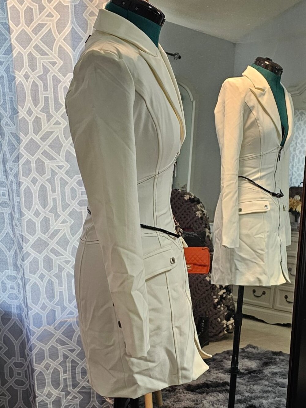Cream Zip-Front Tailored Dress with Belt - Picture 6 of 9